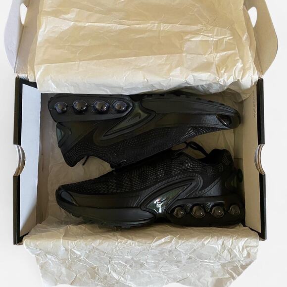 Nike Air Max Dn SP Supreme Black - size 8.5 M / 10 W US / 41.5 EU main image 4